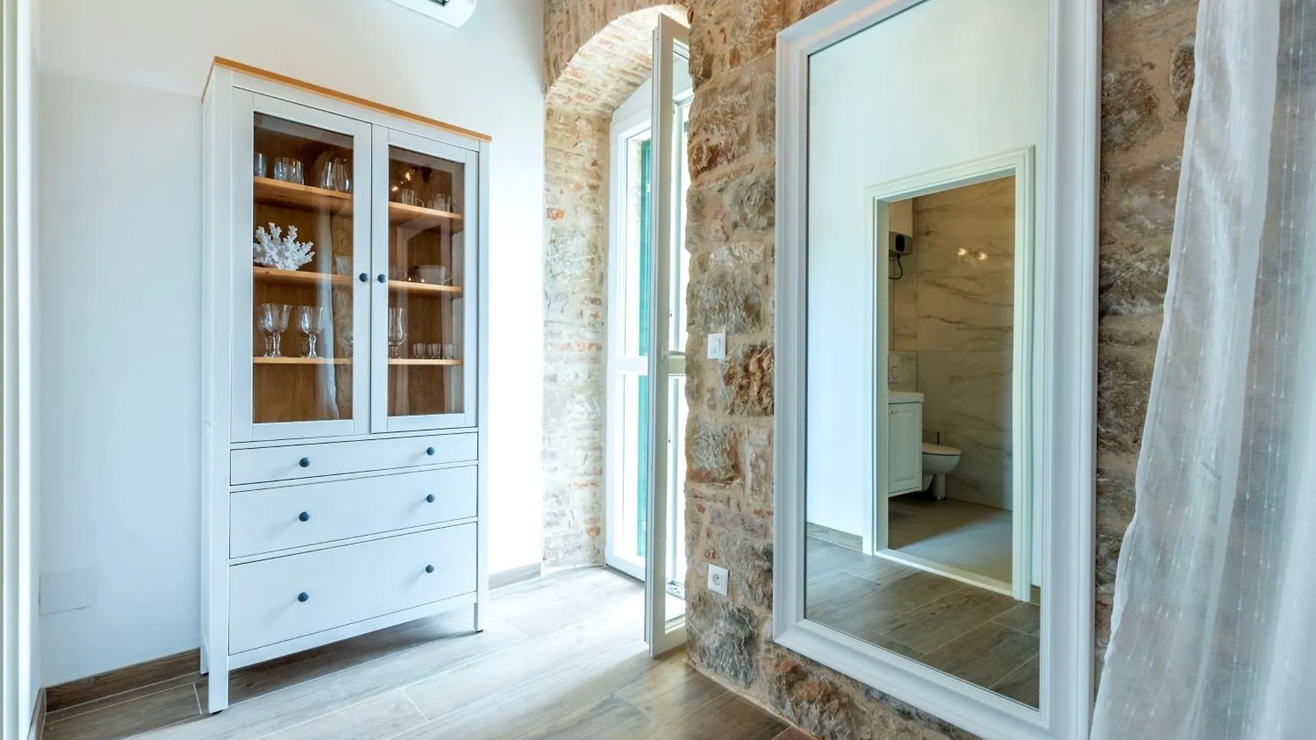 Marasovic Residence & Deluxe Apartments Split