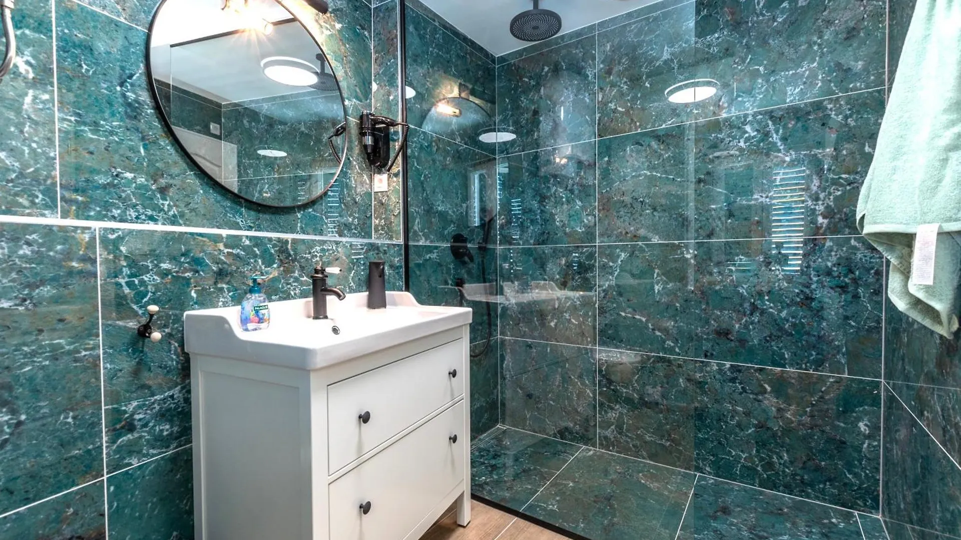 Marasovic Residence & Deluxe Apartments Split